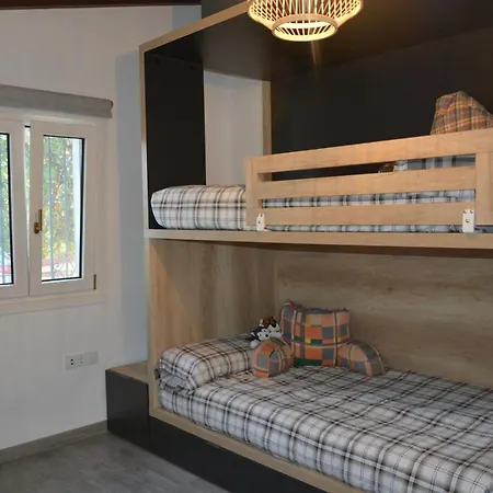 Privada Con Piscina En * מארבלה