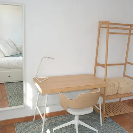 Privada Con Piscina En בית נופש *