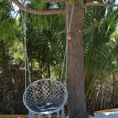 Privada Con Piscina En *